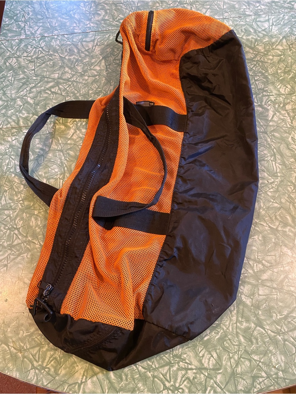 Nice Vintage Orange & Black REI Mesh Wet Duffel Bag w/Pockets